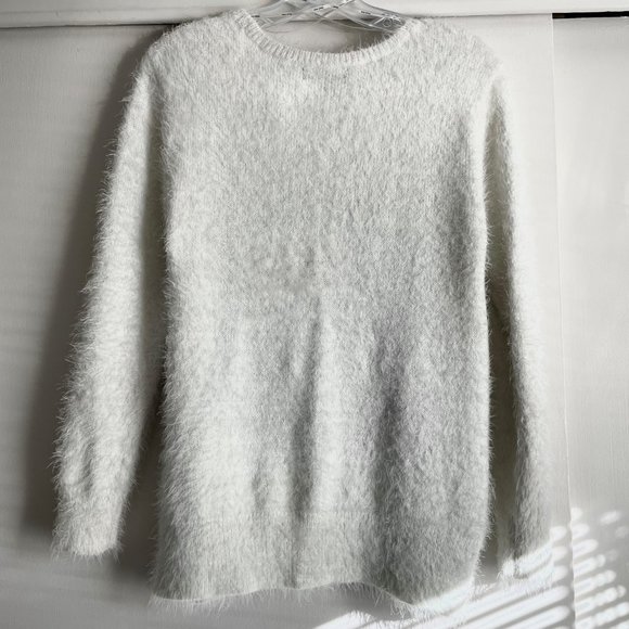 Black Rivet Christmas Holiday Bow Tie Penquin Pals Eyelash Sweater White/Black S - Picture 2 of 9